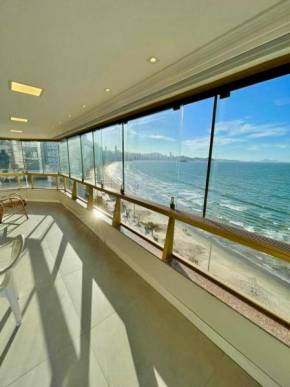 Apto de Luxo, espaçoso 170m2, vista panorâmica para o mar e orla, 3Q, 2 vagas